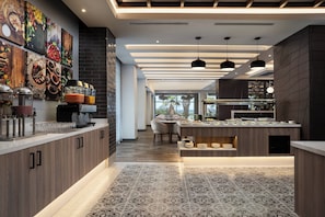 Daily full breakfast (ZAR 235 per person)