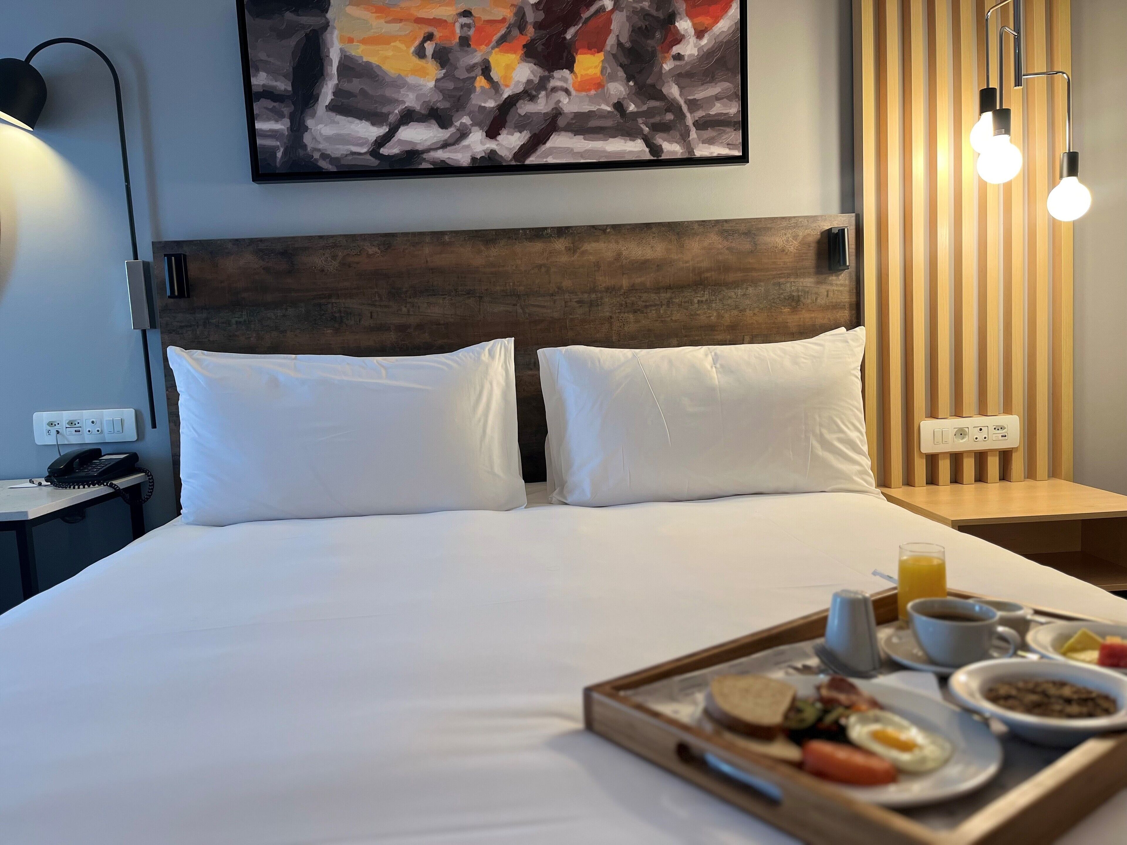 1 bedroom, premium bedding, memory-foam beds, in-room safe