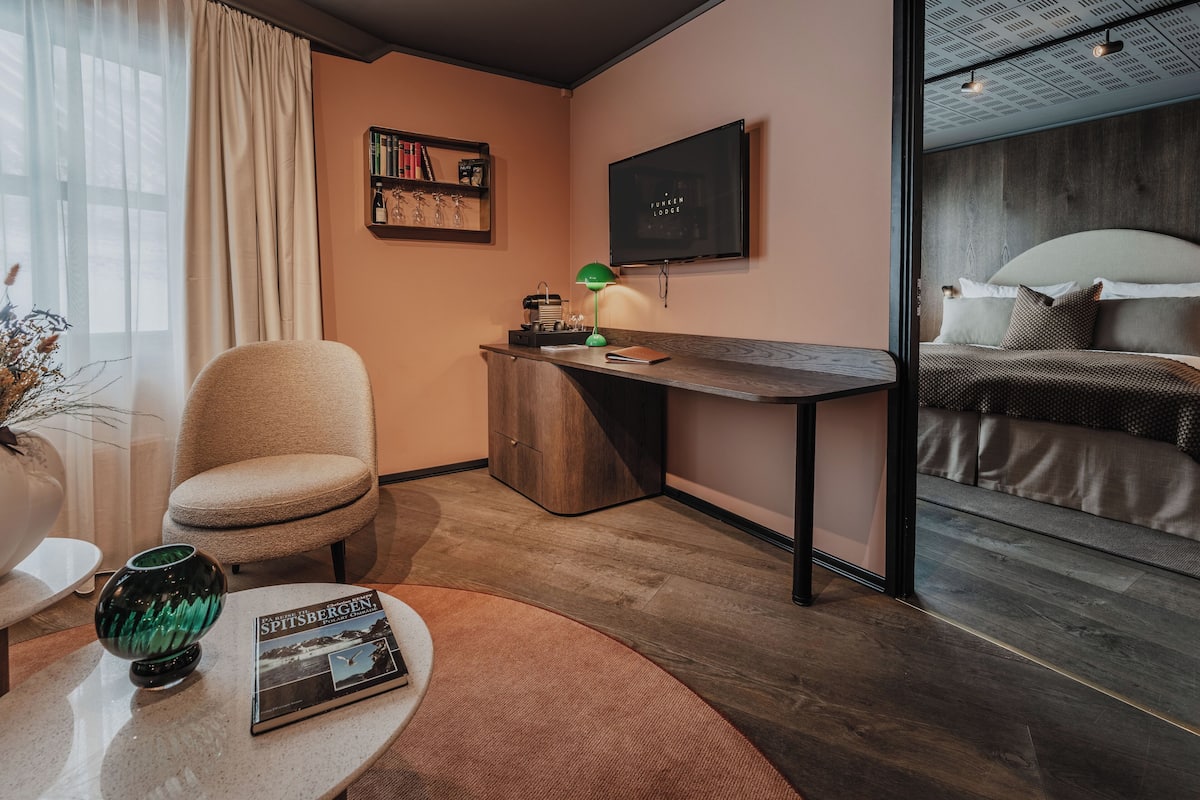 Habitación, con acceso para personas discapacitadas | Ropa de cama de alta calidad, minibar y cortinas blackout