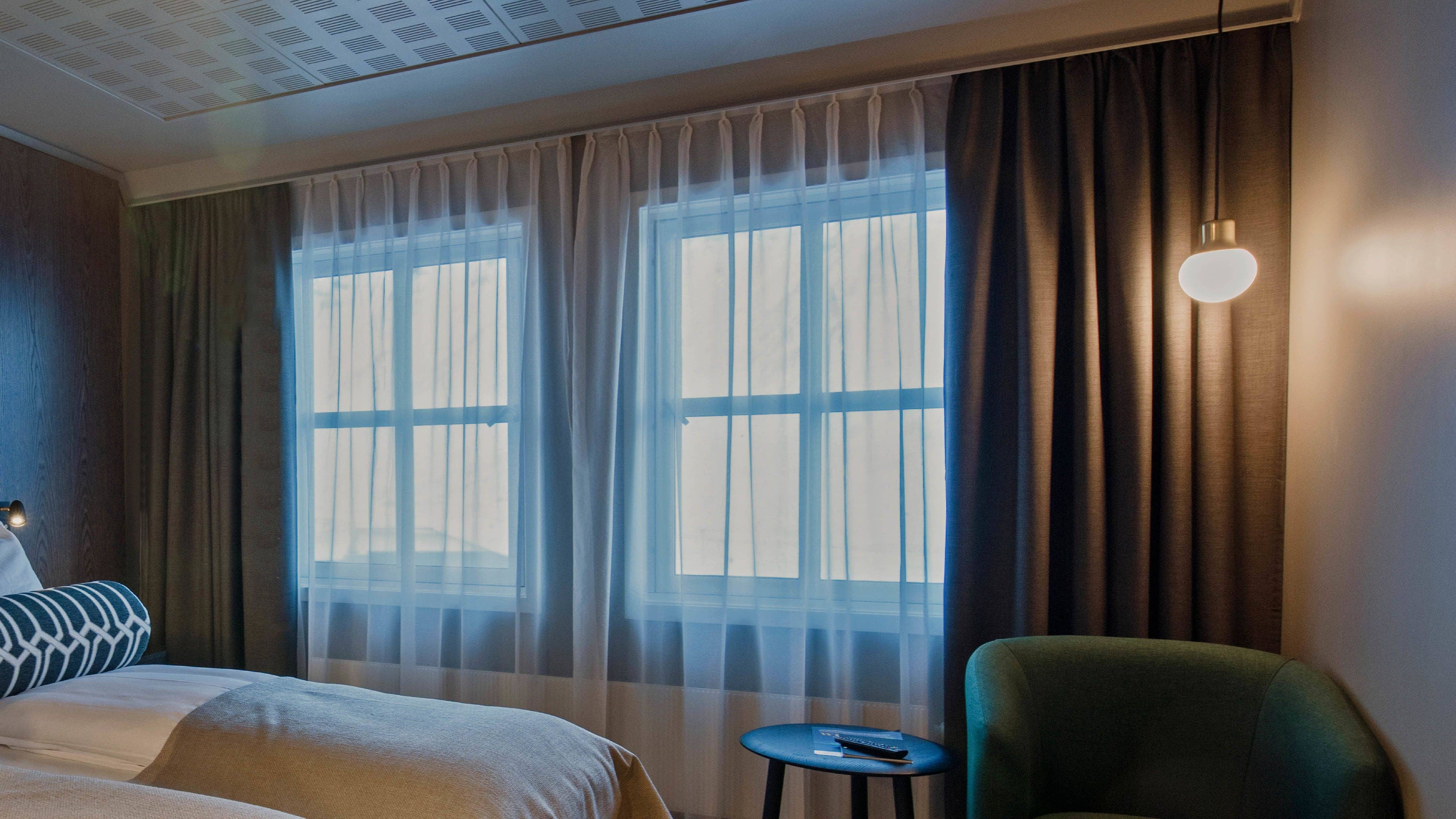 1 bedroom, premium bedding, minibar, blackout curtains