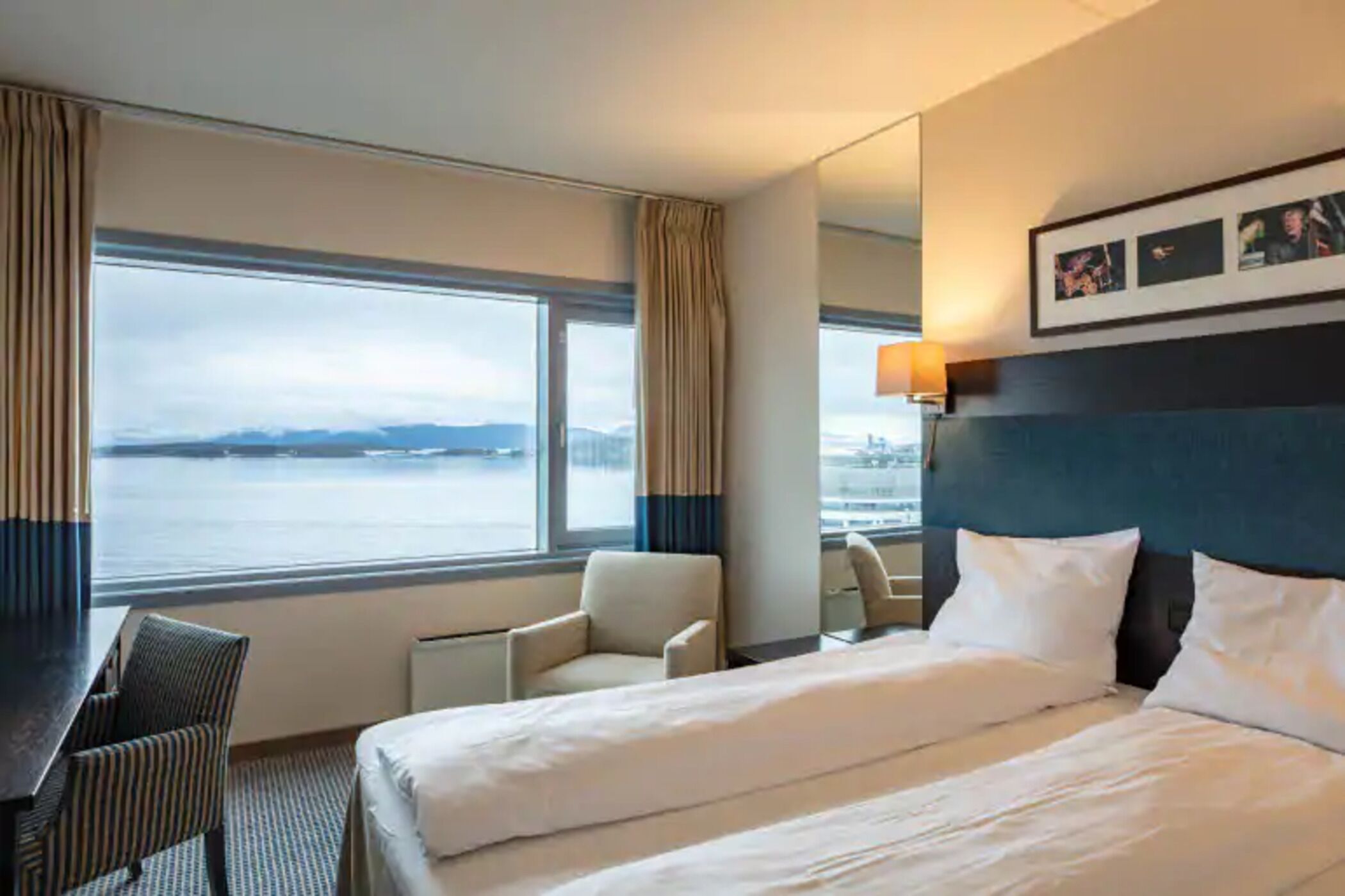 Desk, free WiFi, bed sheets
