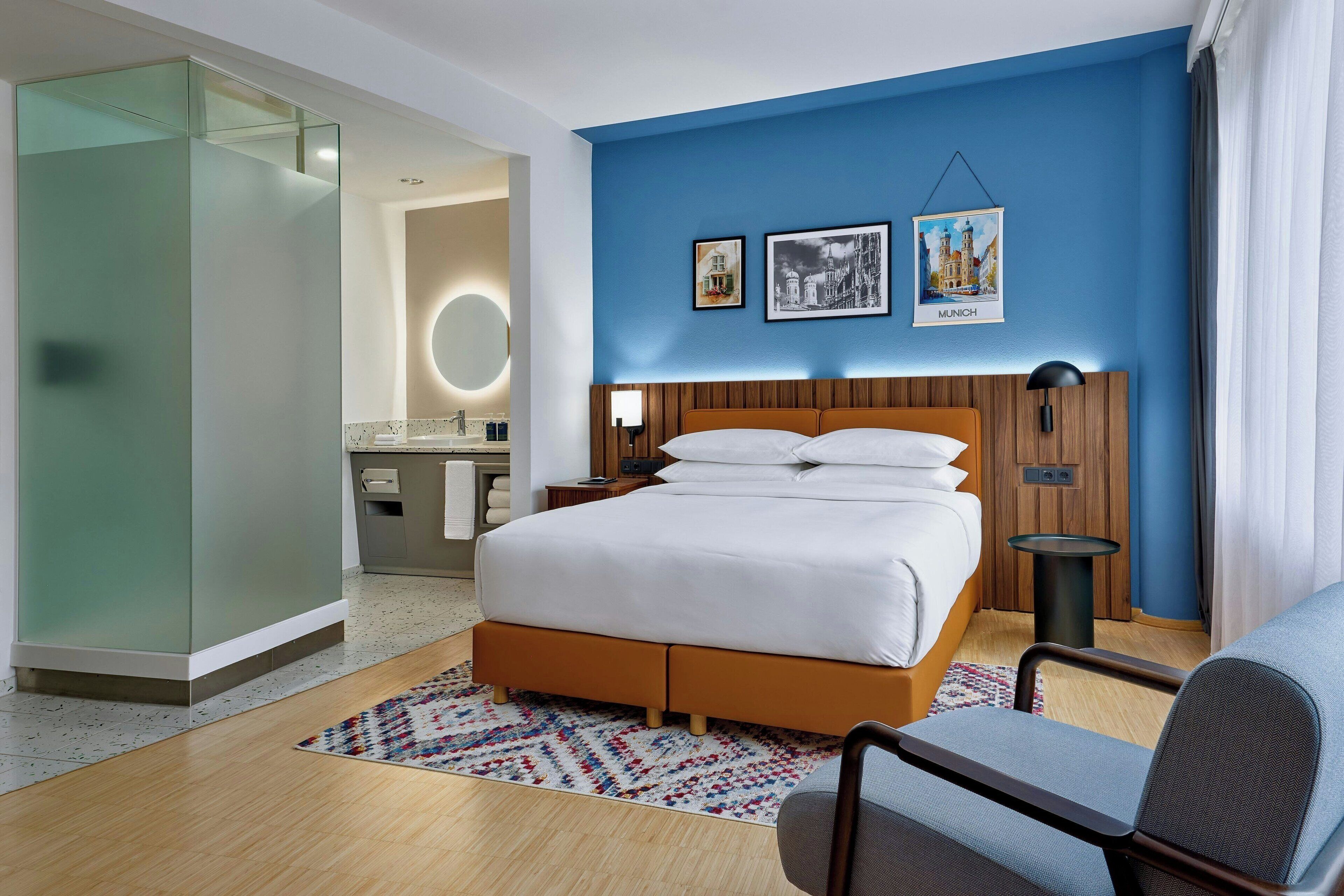 Standard Room, 1 Queen Bed