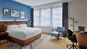 Premium-Zimmer, 1 Queen-Bett | Hochwertige Bettwaren, Zimmersafe, Schreibtisch
