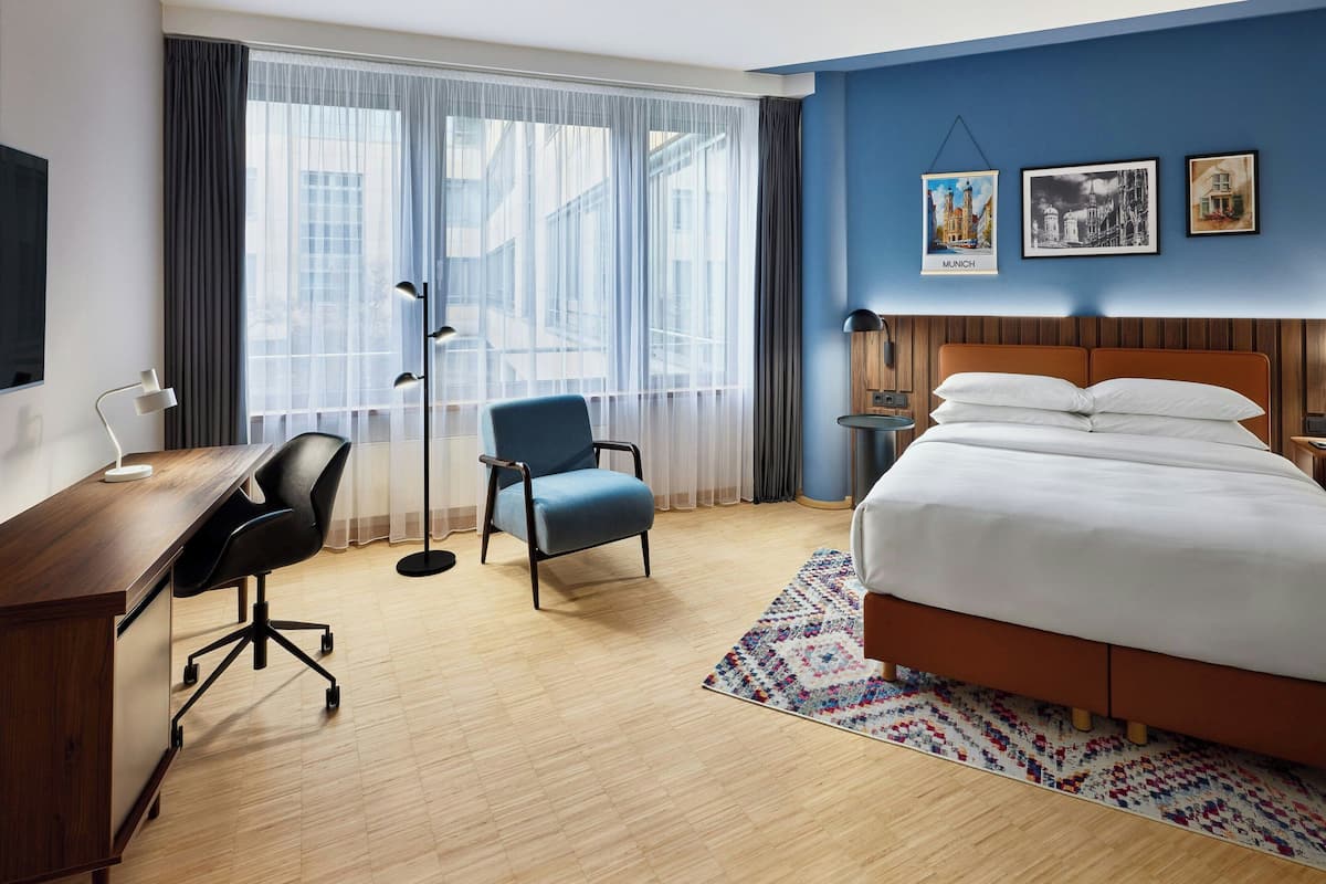 Premium Room, 1 Queen Bed, Kitchenette | Premium bedding, in-room safe, desk, laptop workspace