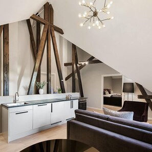 Apartment, 2 Bedrooms | Private kitchen | Fridge, microwave, stovetop, coffee/tea maker