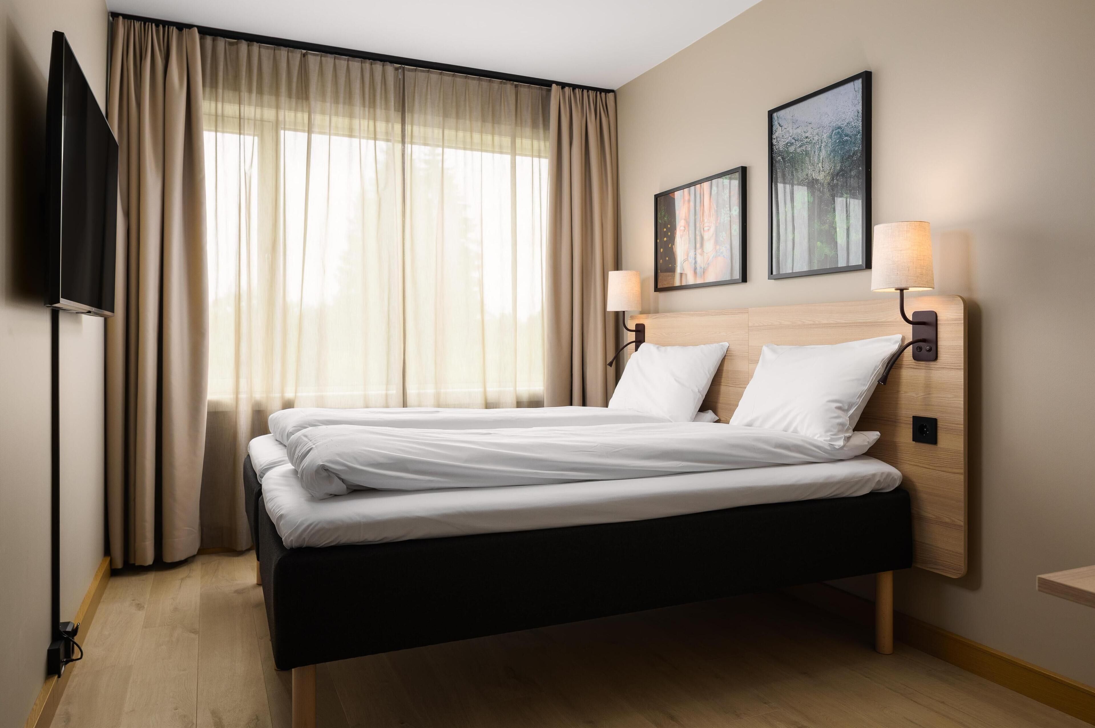 twin room, 2 single beds | iron/ironing board, free wifi, bed sheets, wheelchair access