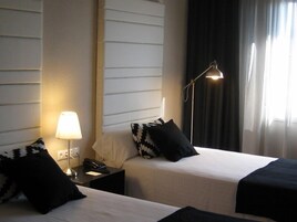 Minibar, in-room safe, desk, free WiFi