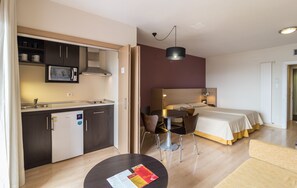 Double Room, Kitchen