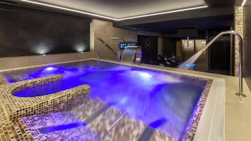 Sauna, hot tub, steam room