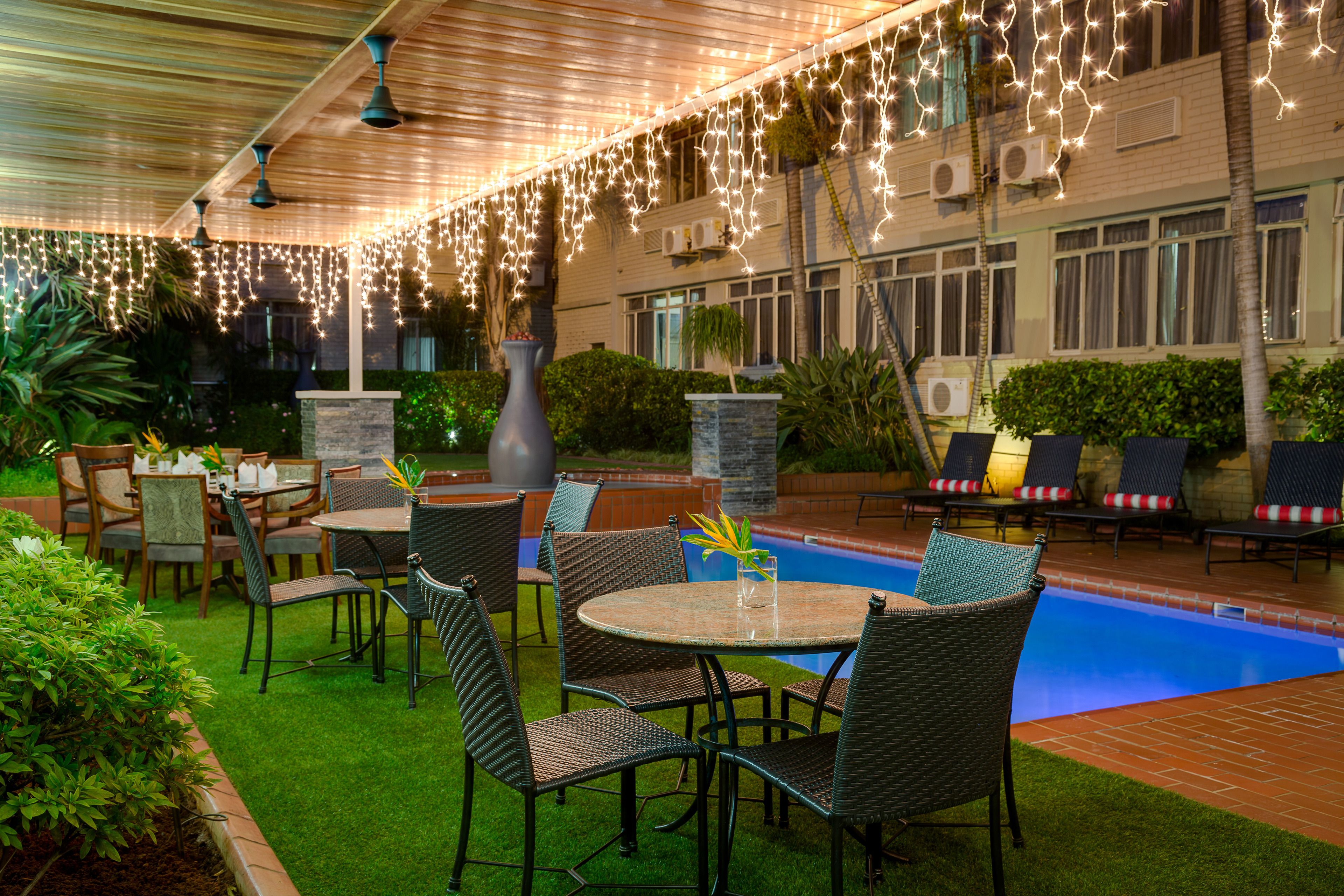 breakfast, lunch and dinner served