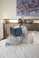 1 bedroom, premium bedding, memory-foam beds, minibar