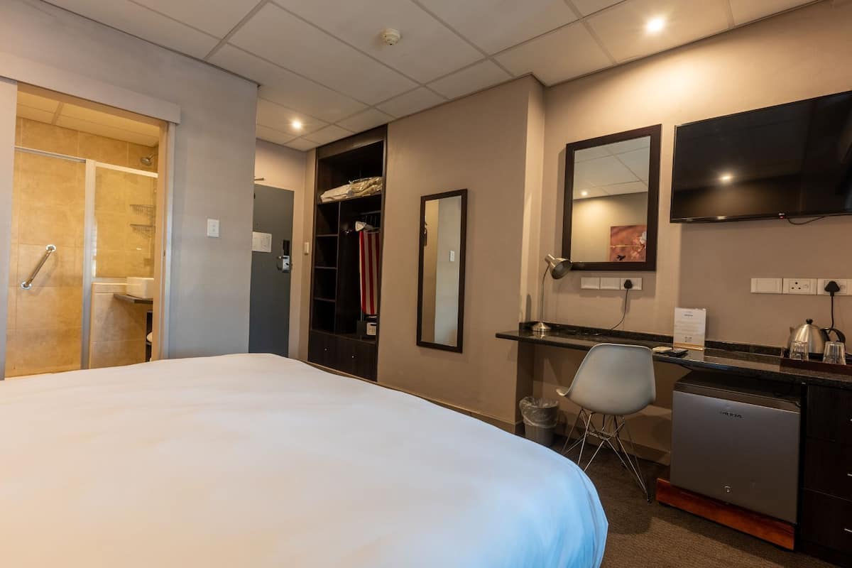 Standard Room | 1 bedroom, premium bedding, memory foam beds, minibar