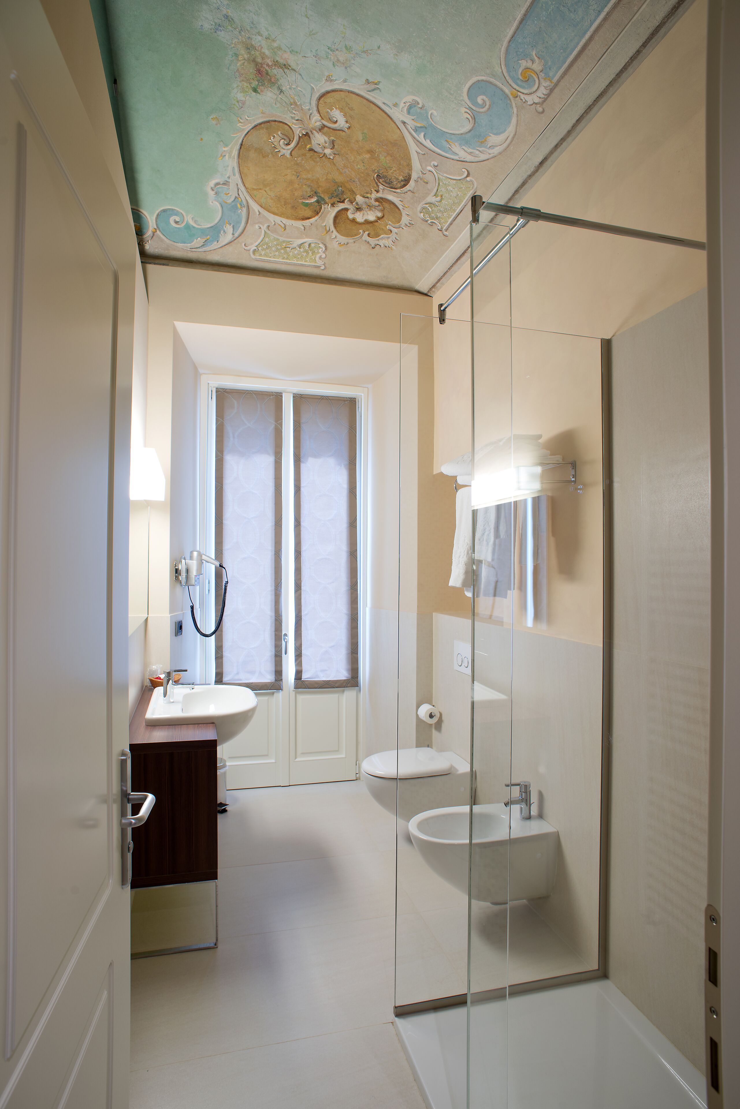 superior room (villa) | bathroom | hair dryer, slippers, bidet, towels