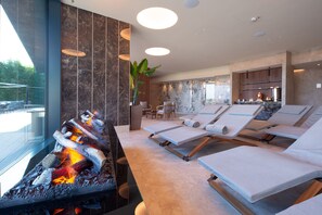 Espace de soins pour les couples, sauna, bain à remous, hammam, hammam