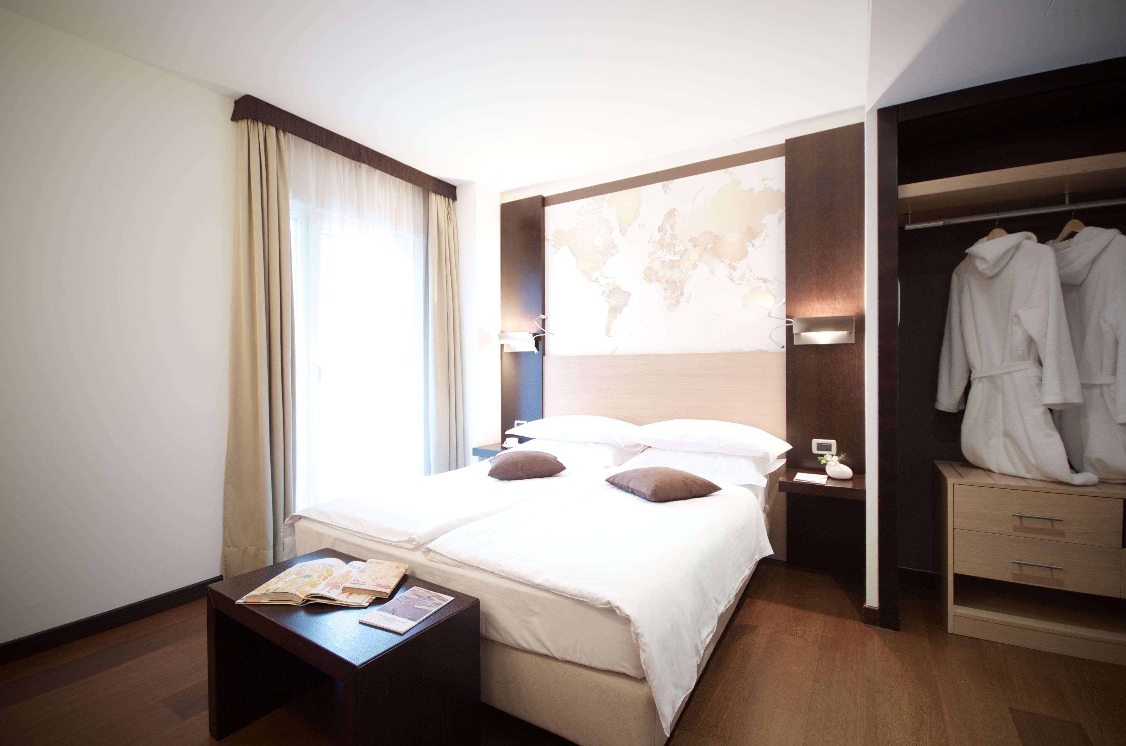 superior room (map) | 1 bedroom, hypo-allergenic bedding, minibar, in-room safe