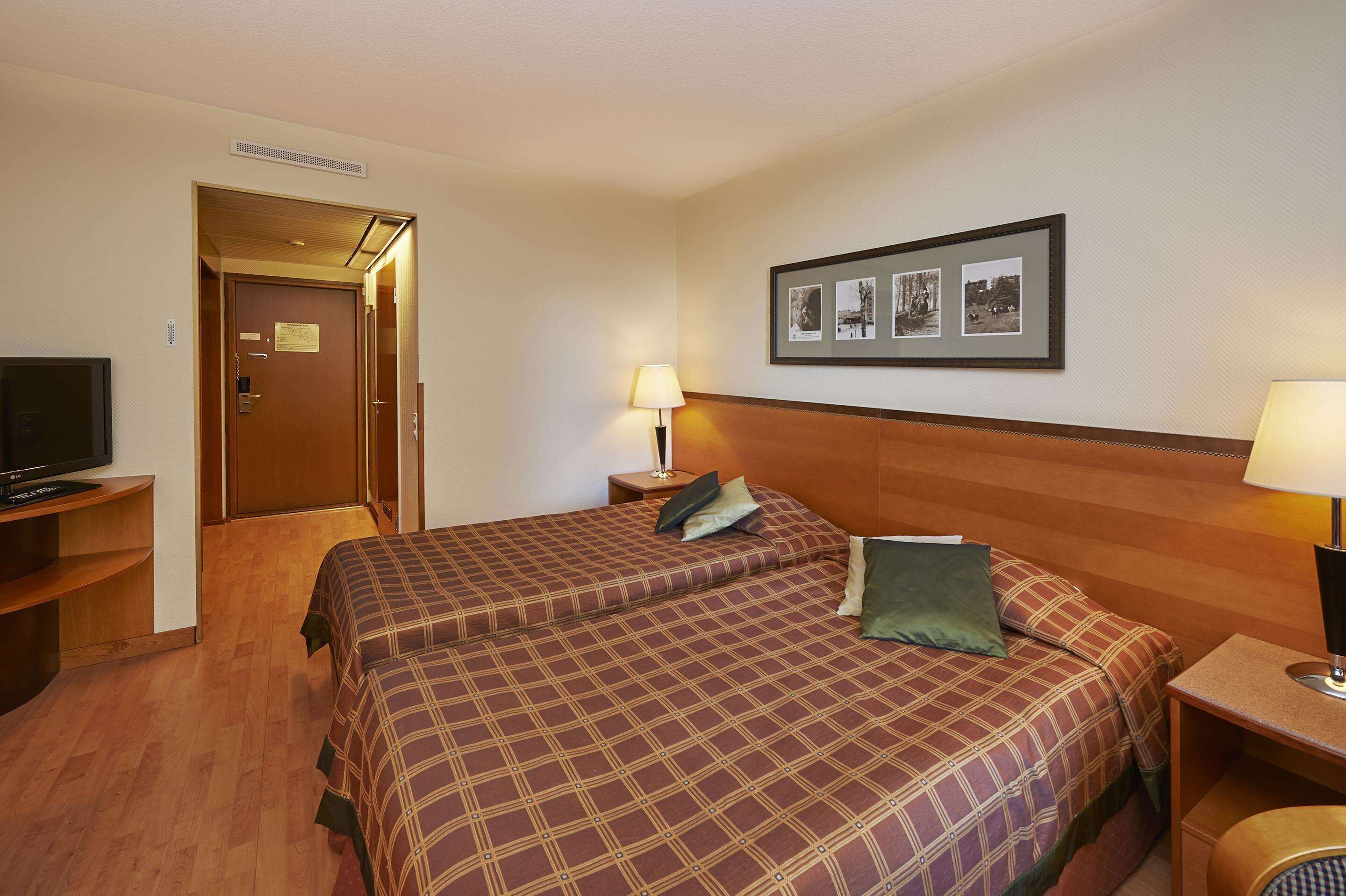 Desk, blackout curtains, free WiFi, bed sheets