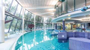 4 indoor pools, outdoor pool