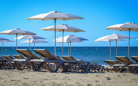 Beach bar