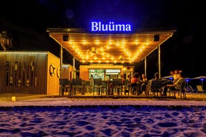 Beach bar
