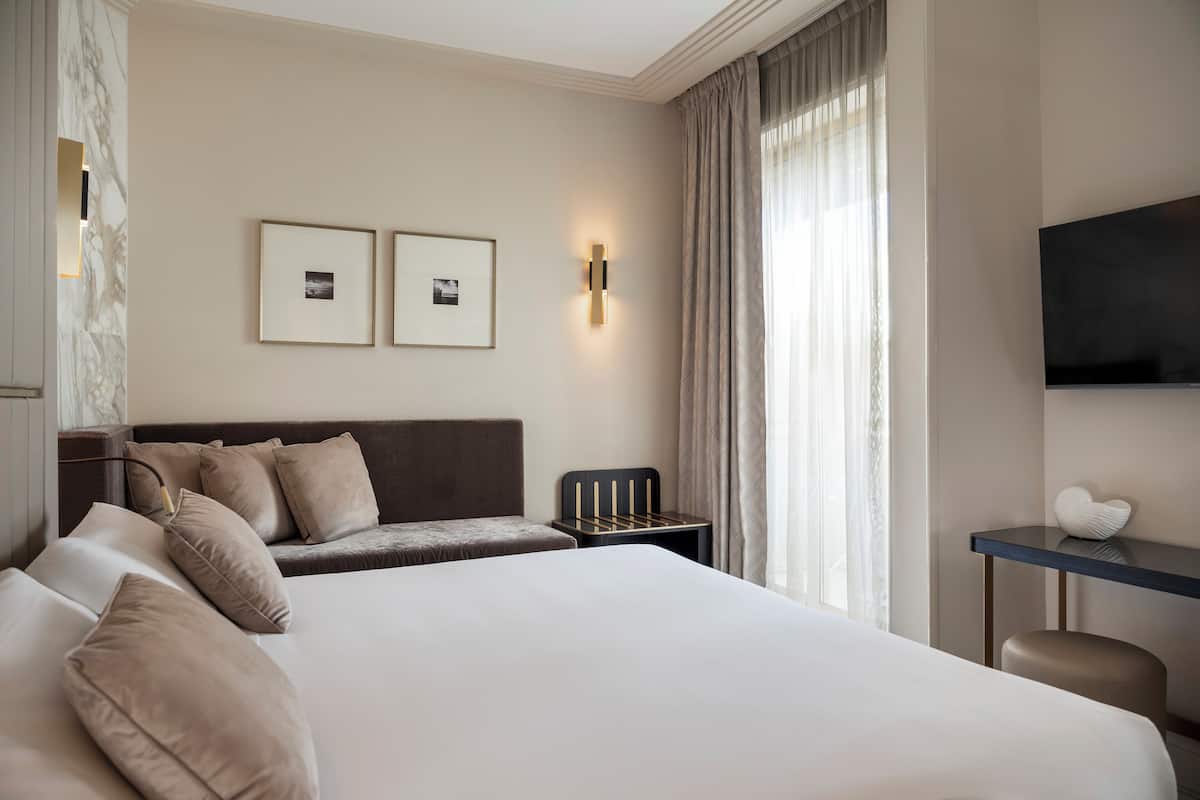 Literie de qualité supérieure, minibar, coffres-forts dans les chambres