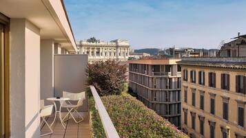 Suite, 1 Schlafzimmer, Terrasse | Allergikerbettwaren, Minibar (mit einigen kostenlosen Artikeln)