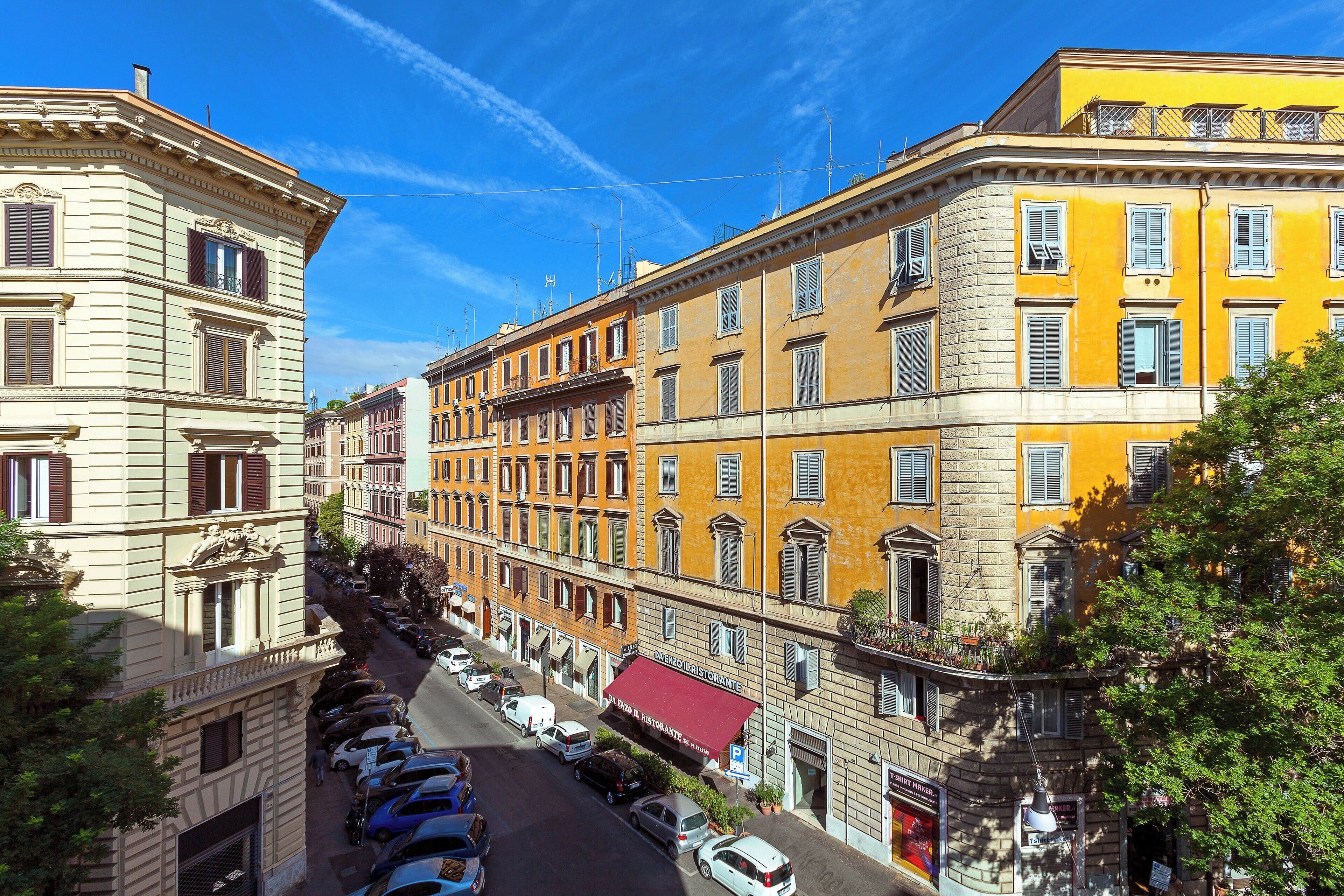 deluxe triple room, 1 king bed | hypo-allergenic bedding, free minibar items, in-room safe, desk