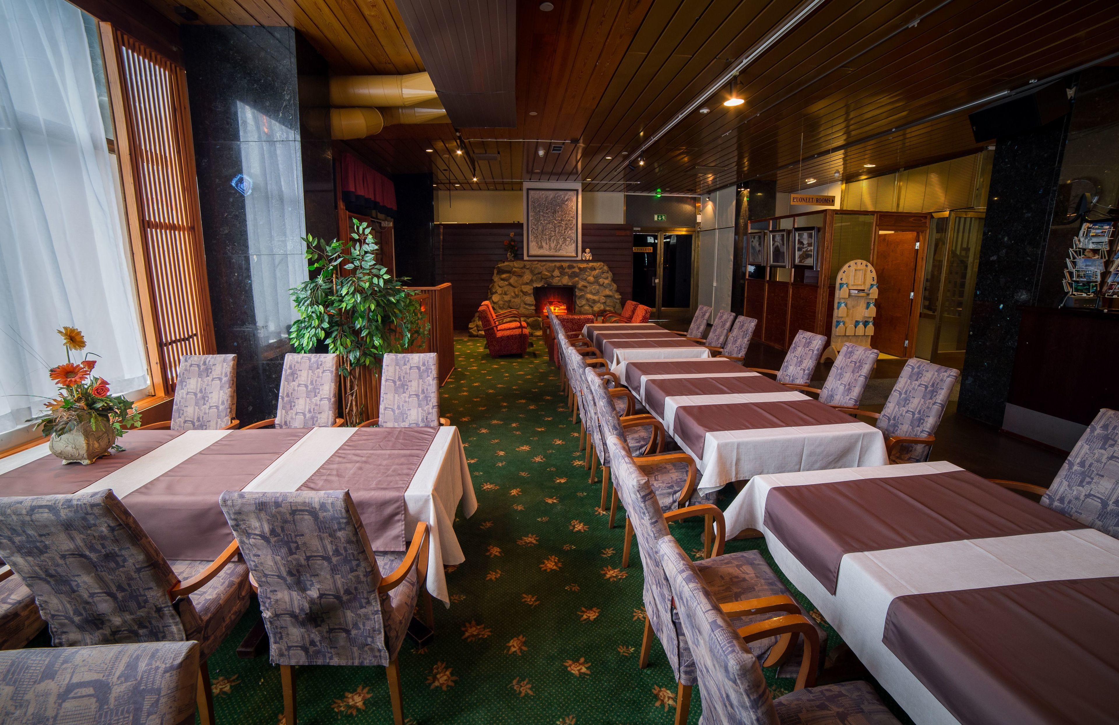 Petit déjeuner servi sur place