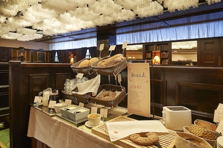 Daily buffet breakfast (EUR 21 per person)