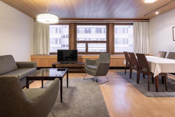 Suite, 2 Single Beds (Master)