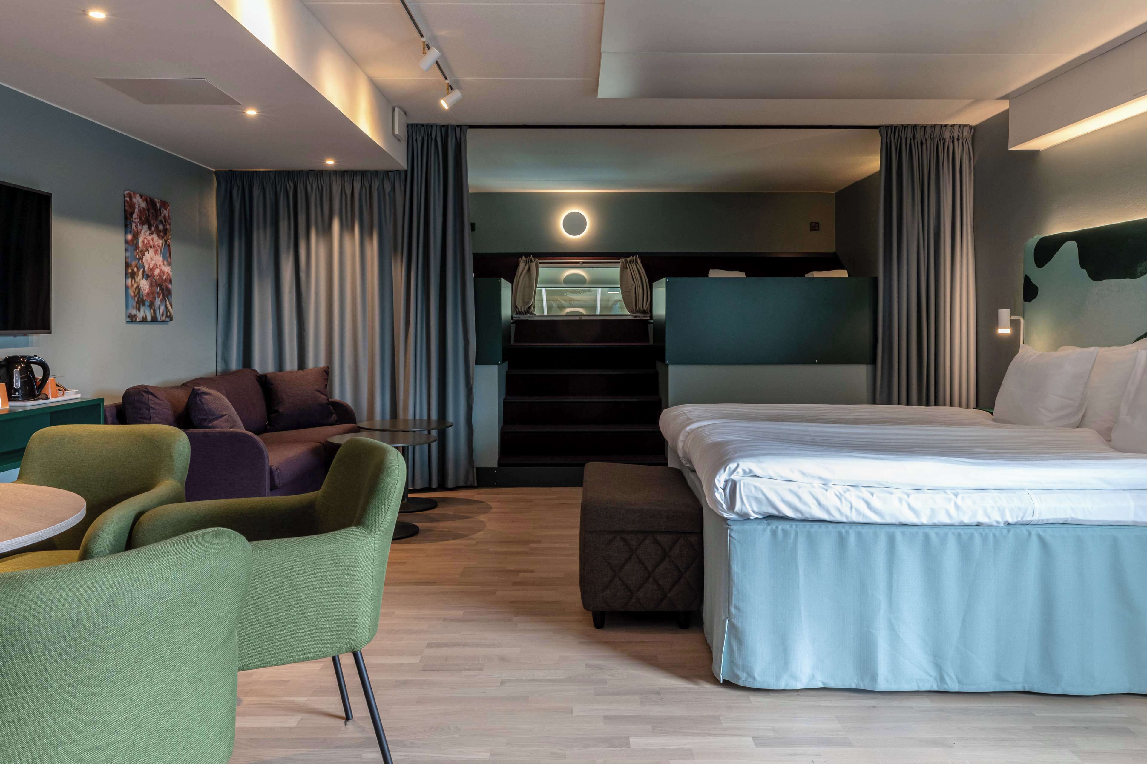 Junior Suite (Sleeping Place for 4) | Desk, free WiFi, bed sheets