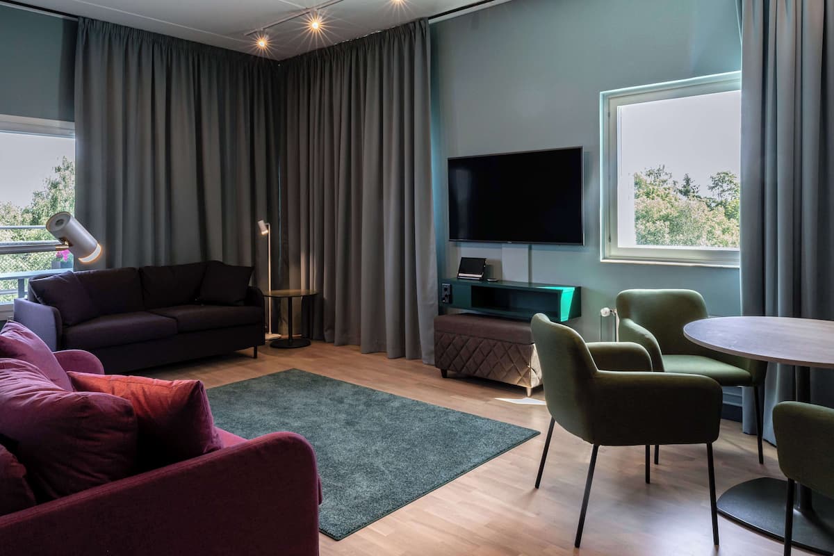 Suite | Free WiFi
