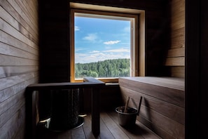 Suite | Bathroom | Shower, hair dryer, bathrobes, towels