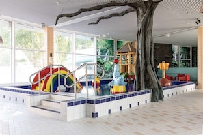 3 indoor pools, outdoor pool