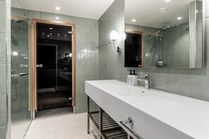 Kamar Superior, sauna | Kamar mandi | Shower, pengering rambut, jubah mandi, dan handuk