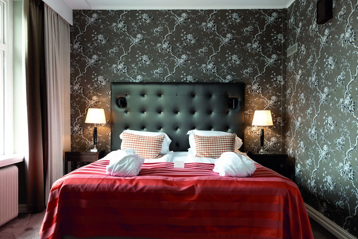 suite | 1 bedroom, desk, laptop workspace, blackout curtains