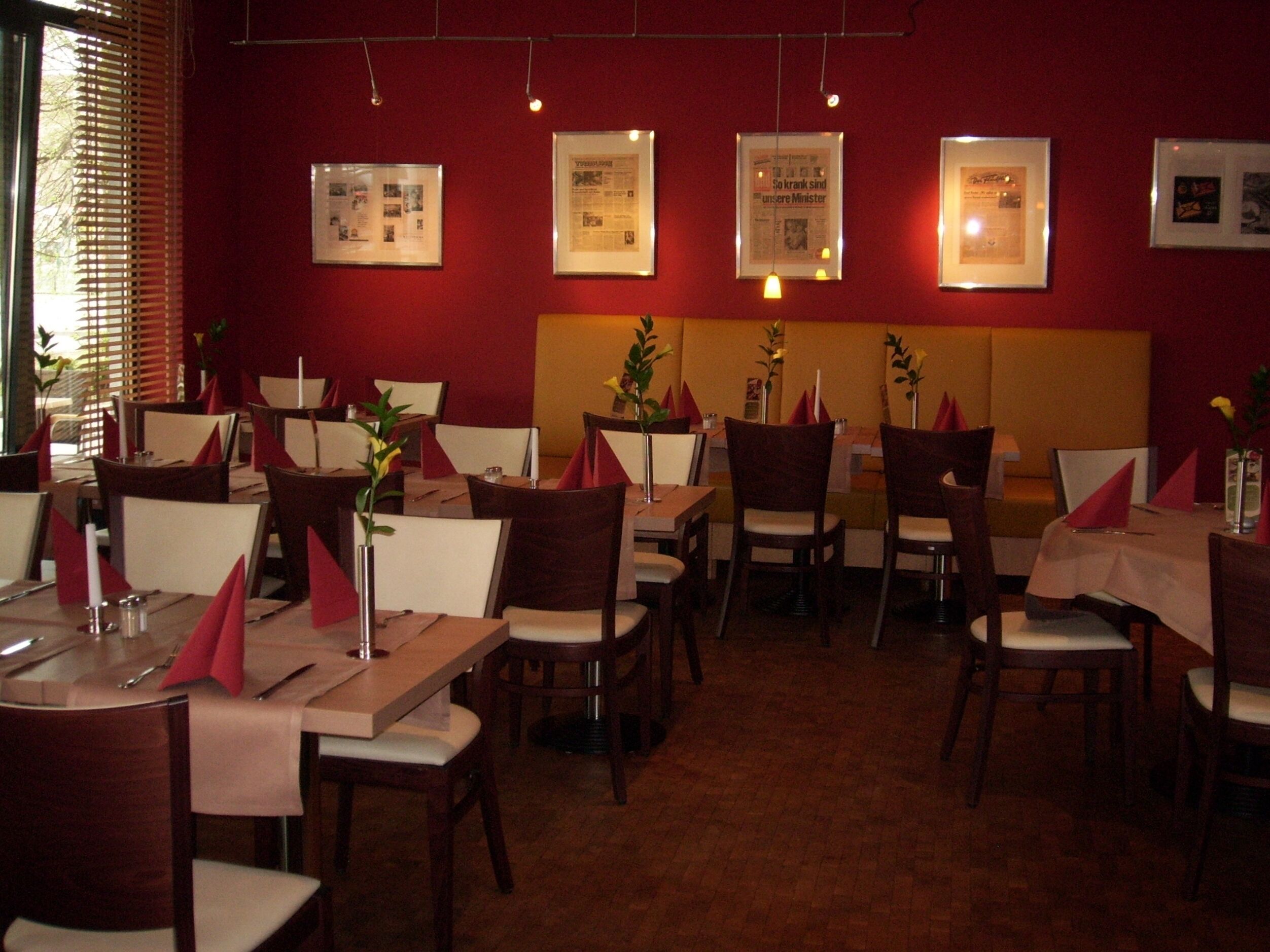 breakfast, lunch, dinner served; local cuisine