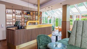 Bar (in der Unterkunft)