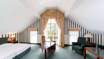 Deluxe-Doppelzimmer | Zimmersafe, Schreibtisch, kostenlose Babybetten, kostenloses WLAN