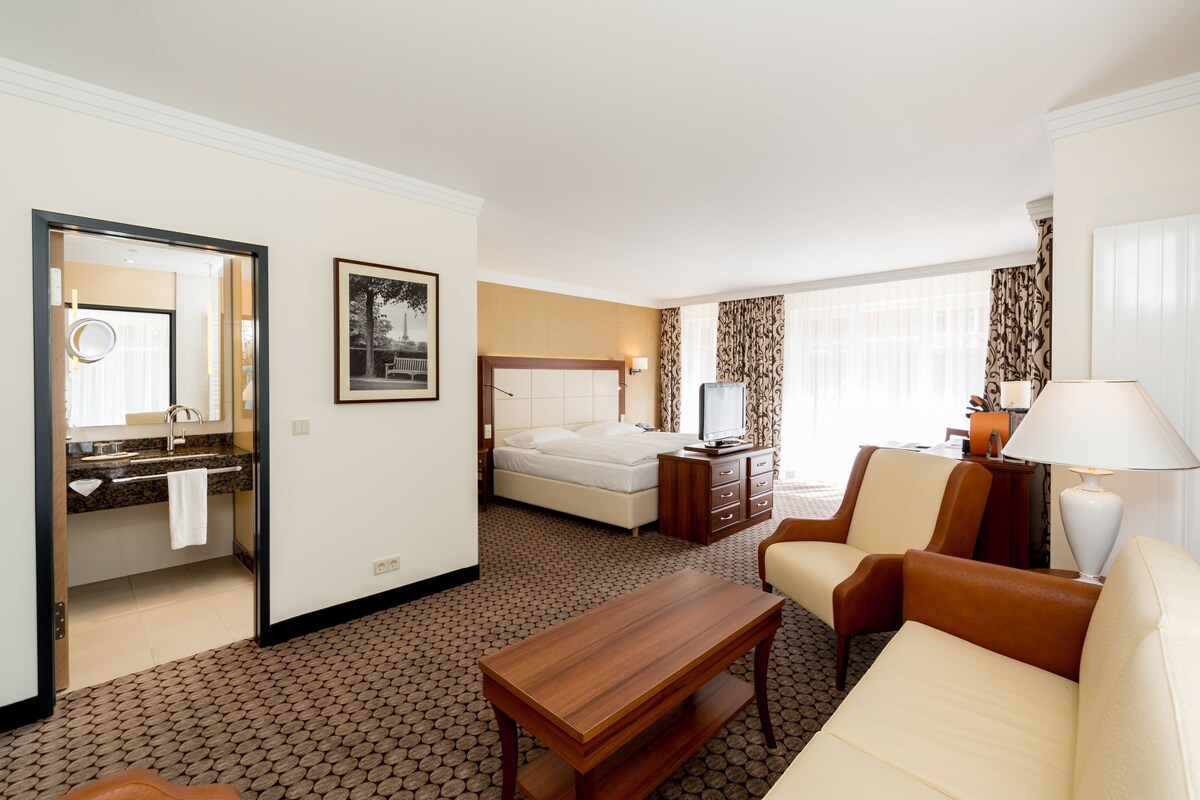 In-room safe, desk, free cots/infant beds, free WiFi