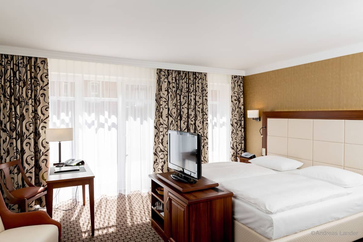 superior double room | 1 bedroom, in-room safe, desk, free cots/infant beds