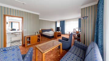 Deluxe-Doppelzimmer | Zimmersafe, Schreibtisch, kostenlose Babybetten, kostenloses WLAN