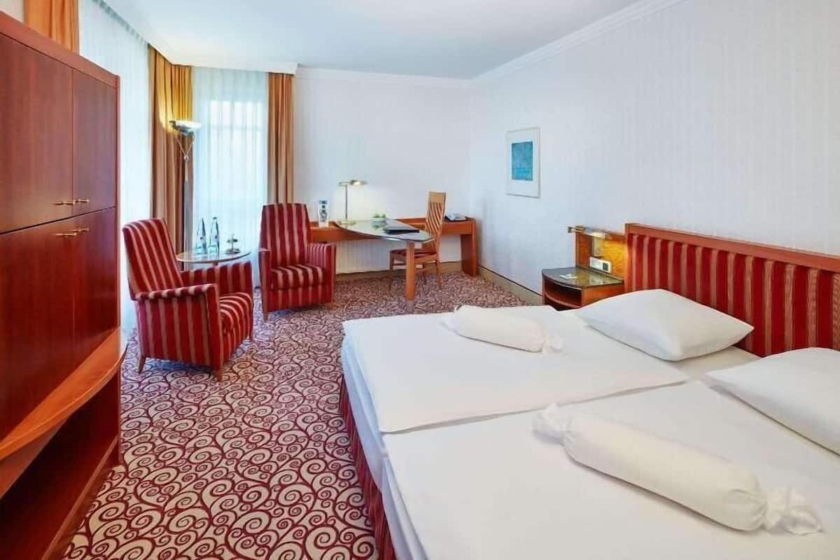 In-room safe, desk, free cots/infant beds, free WiFi