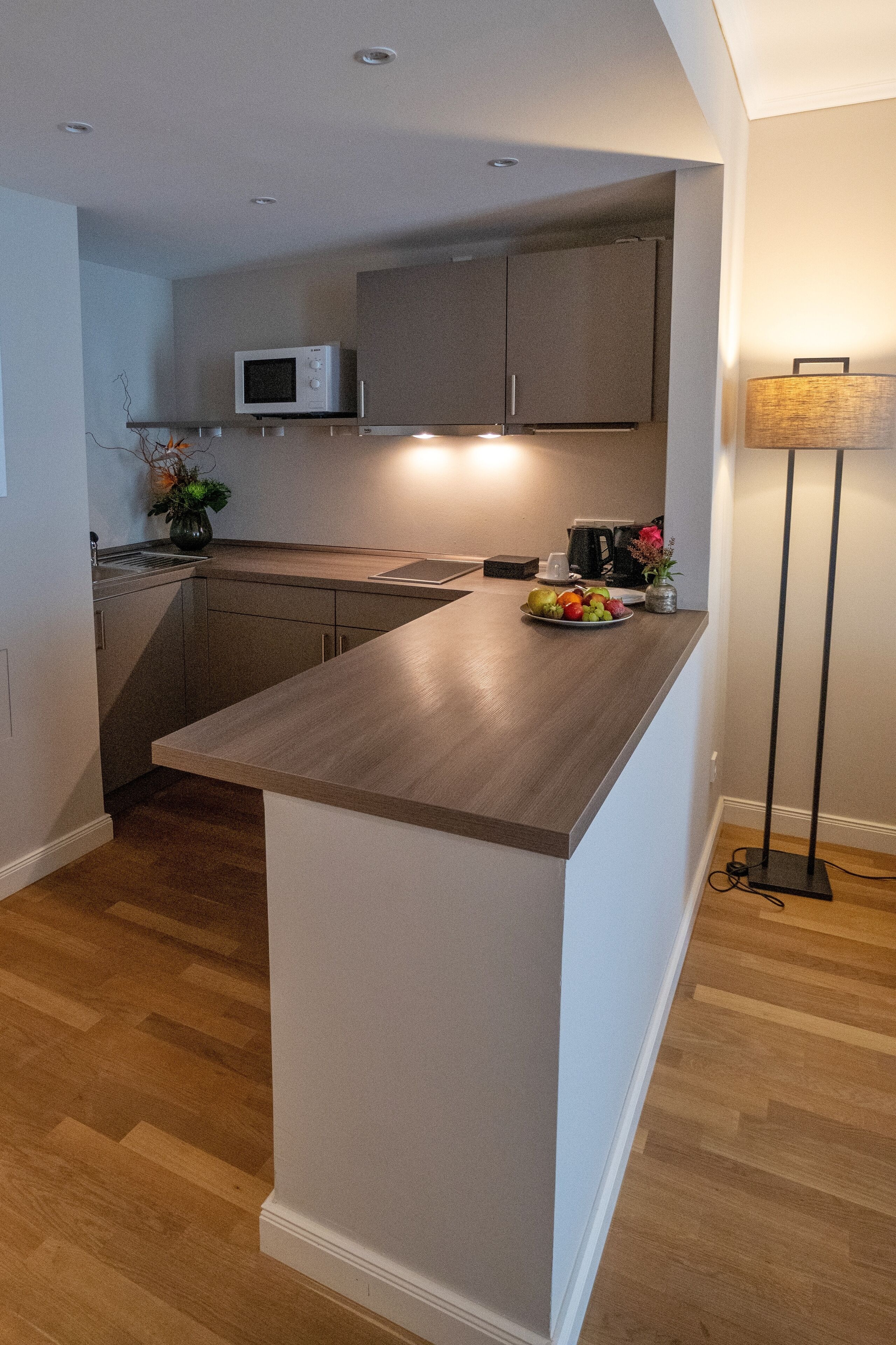 studio | private kitchen | espresso maker, electric kettle