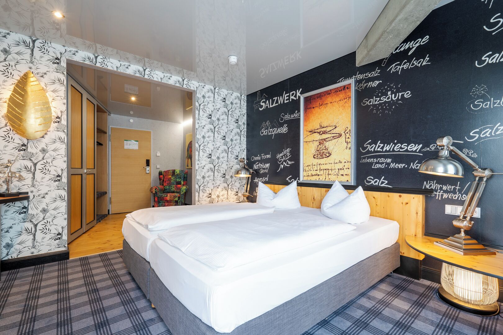 superior double room | premium bedding, in-room safe, desk, laptop workspace