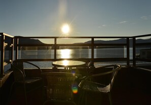 Suite júnior | Caixa forta a l'habitació i escriptori