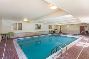 Una piscina cubierta