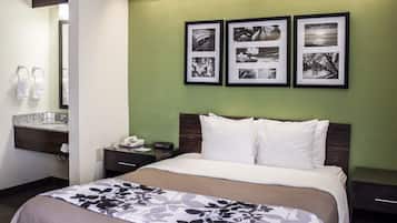 Premium bedding, in-room safe, desk, blackout drapes