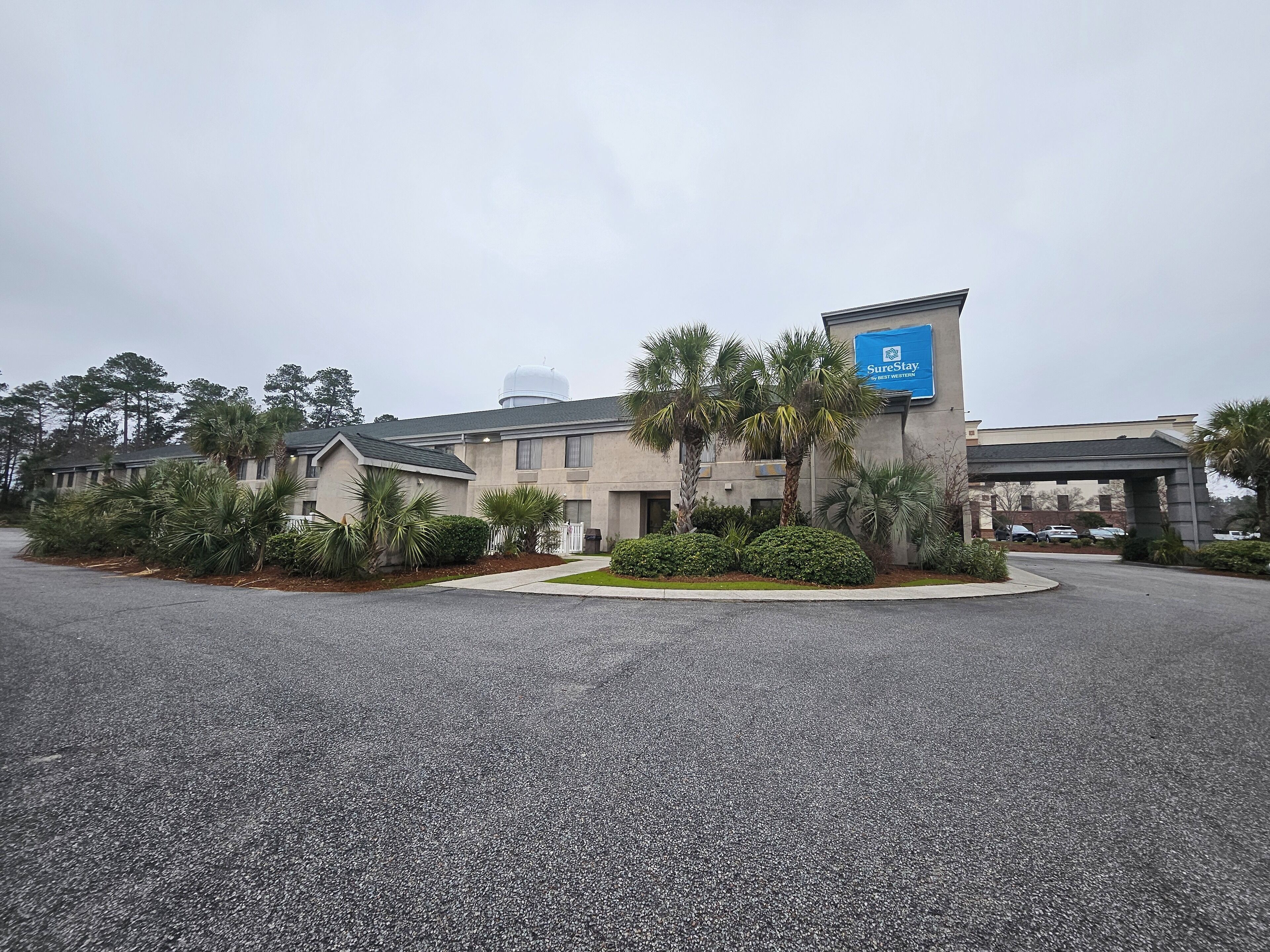 المنشأة من الخارج