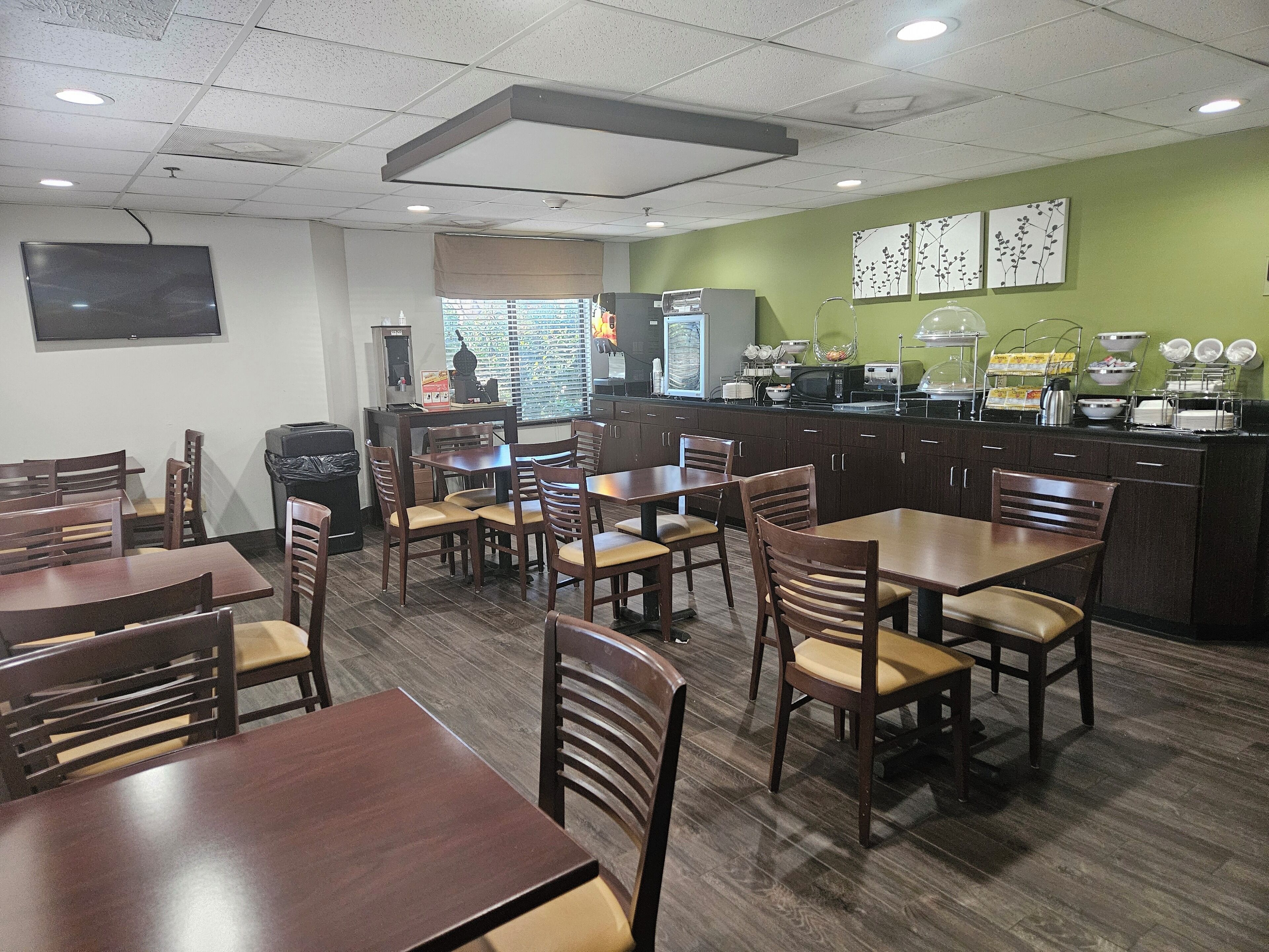 Free buffet breakfast