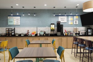 Petit déjeuner complet compris tous les jours